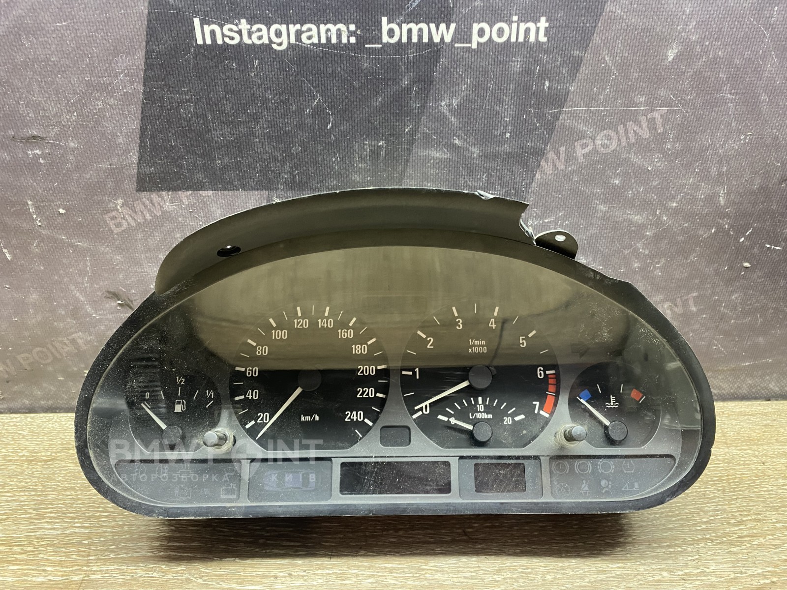 Панель приладів BMW E46 (МКПП) бензин Motometer 